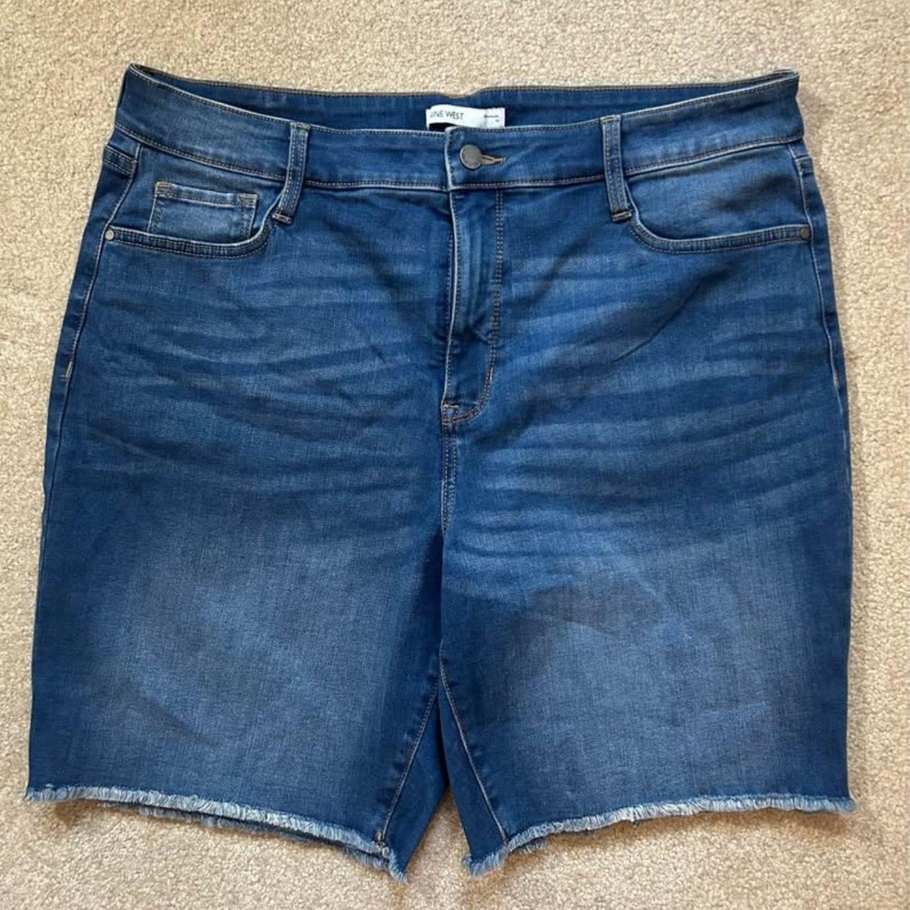 Nine West Denim Bermuda Shorts Raw Hem Stretch Womens 18